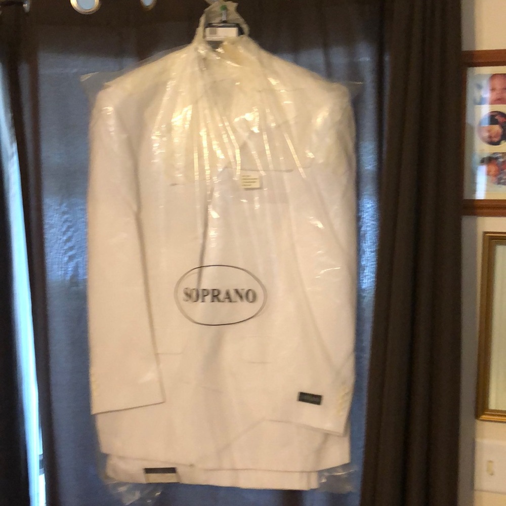 Dress suit Men Size chest size 52 pants size 47